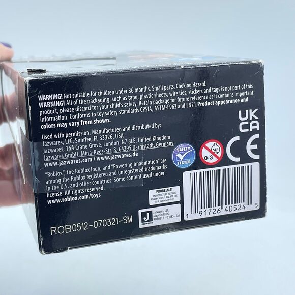 Roblox Deluxe Mystery Pack Heroes of Robloxia Taser Tessla w/ Virtual Item Code - Picture 7 of 7